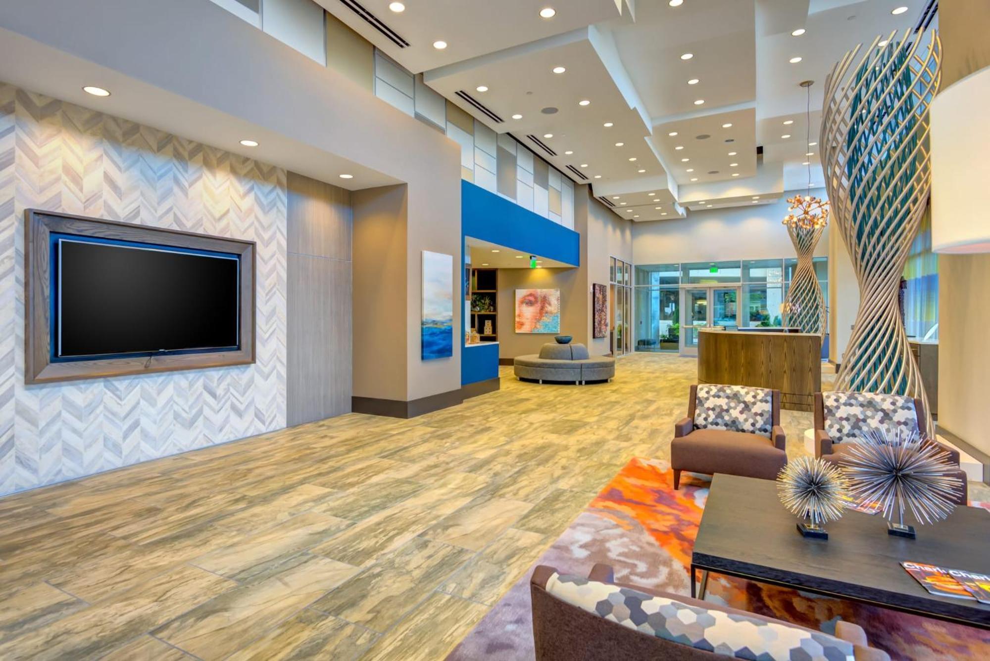 Luxurious Uptown In North Carolina Apartment