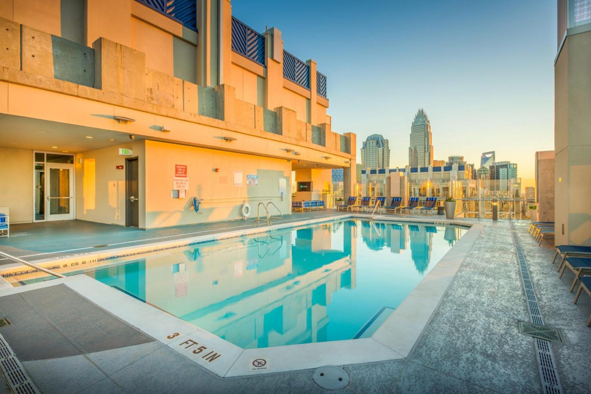 Apartment Luxurious Uptown In North Carolina *
