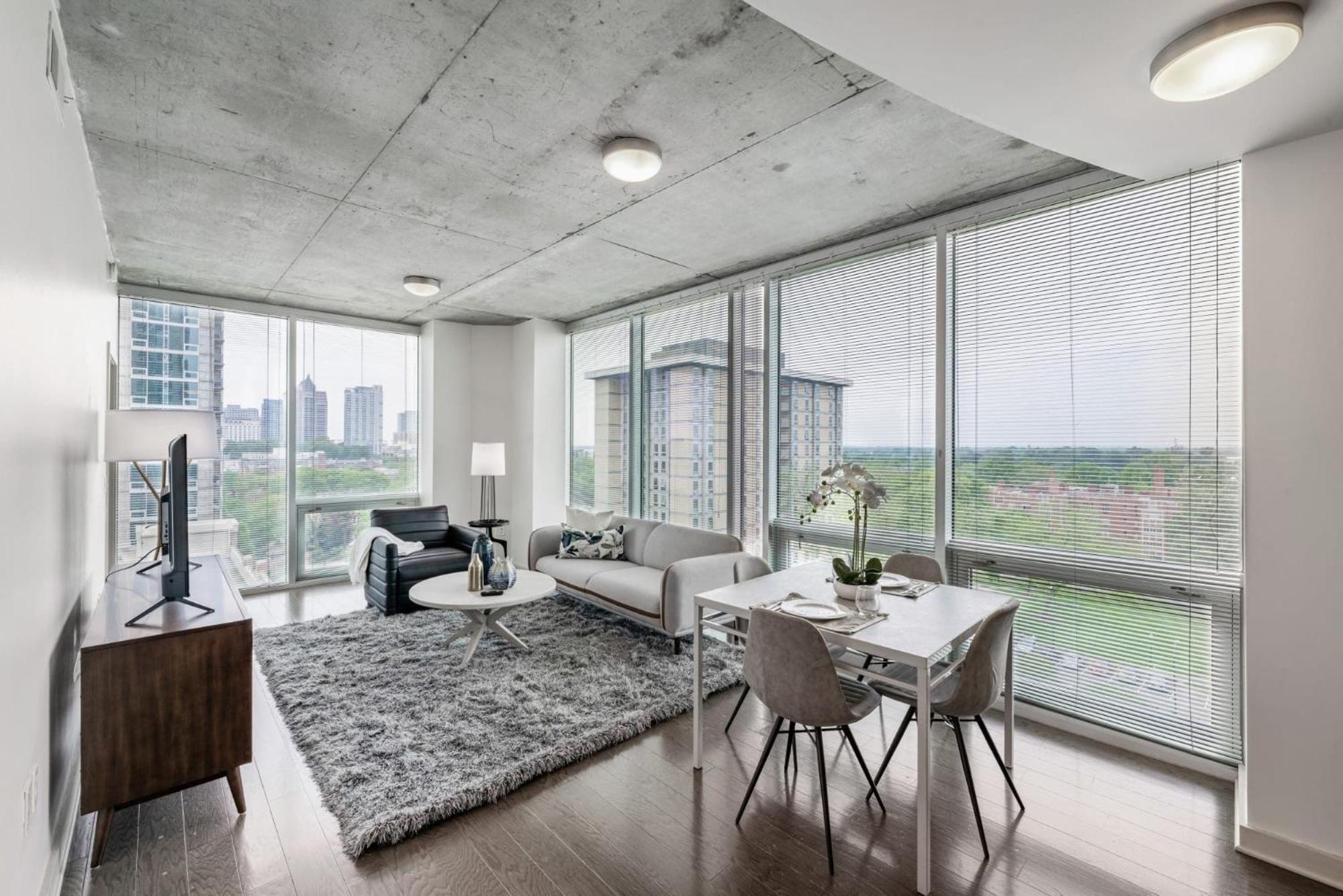 Luxurious Uptown In North Carolina Apartment