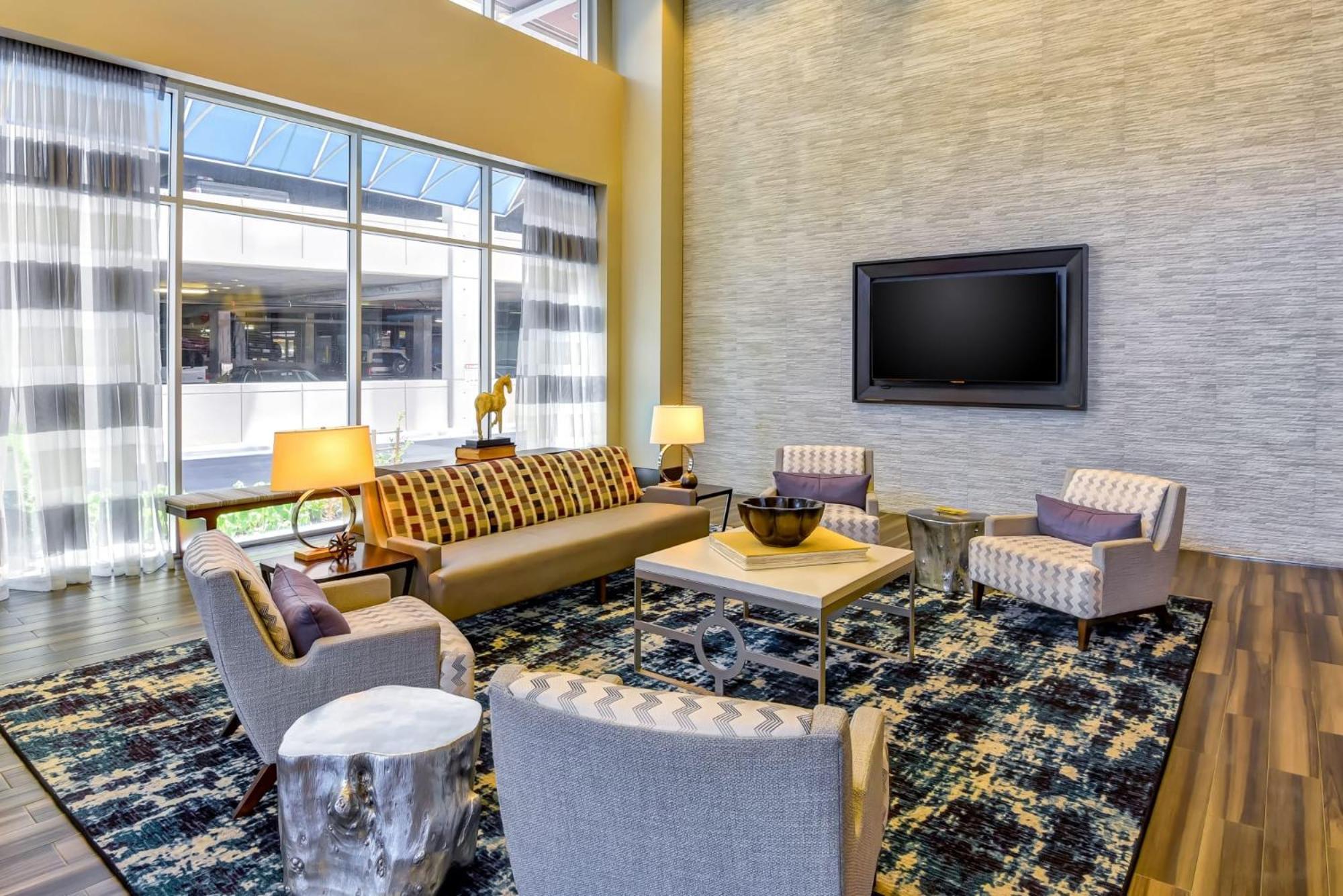 Luxurious Uptown In North Carolina