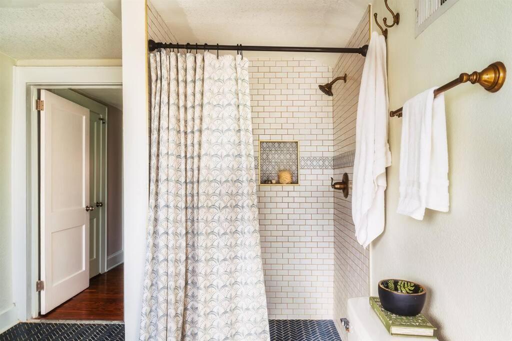 Holiday home Prime Spot! Perfect For Families! Backyard Bliss