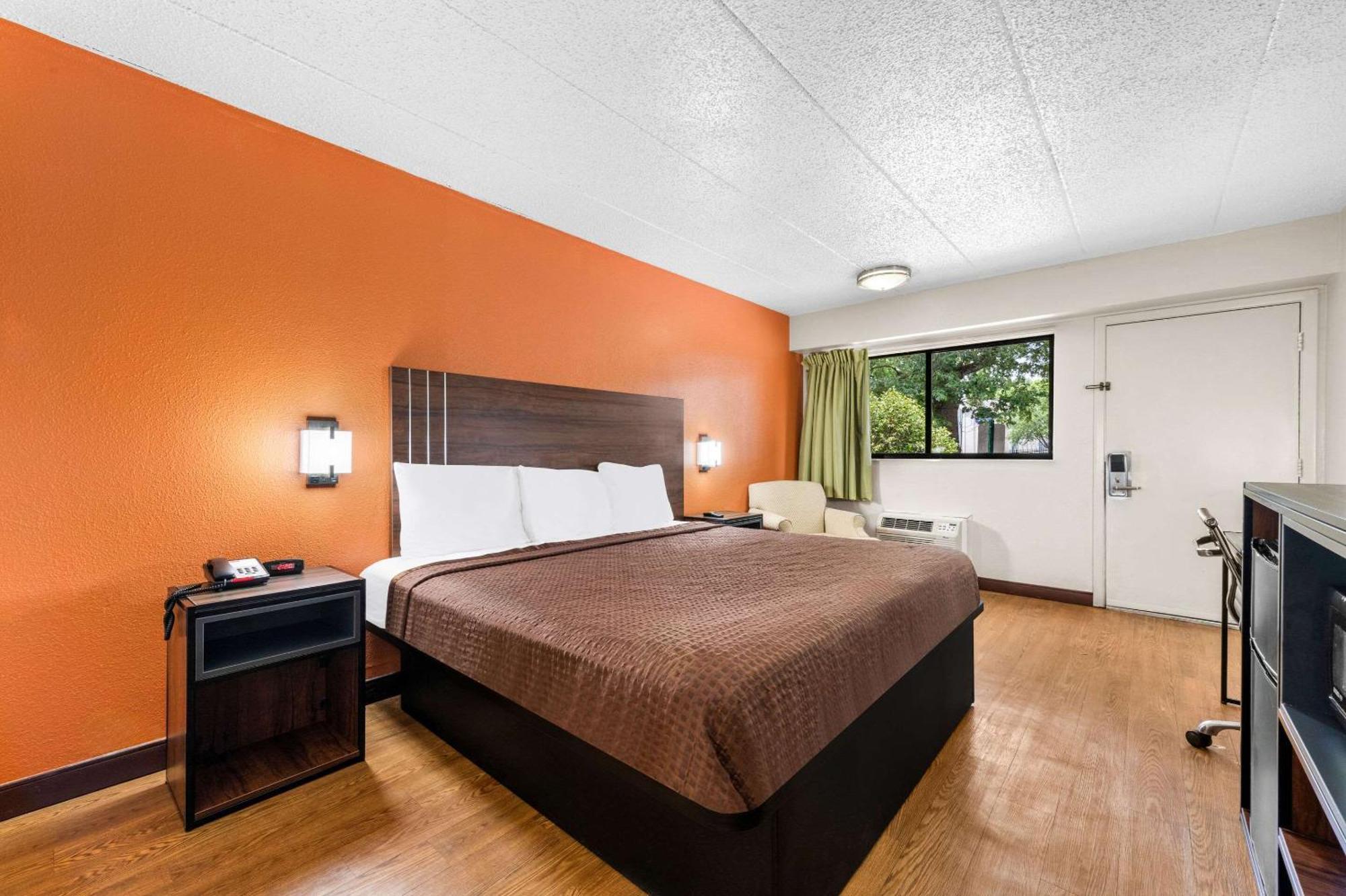 Econo Airport Lodge Charlotte