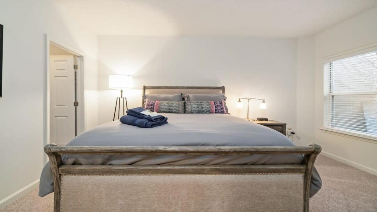 Cozy 1-br With A Seasonal Pool Charlotte