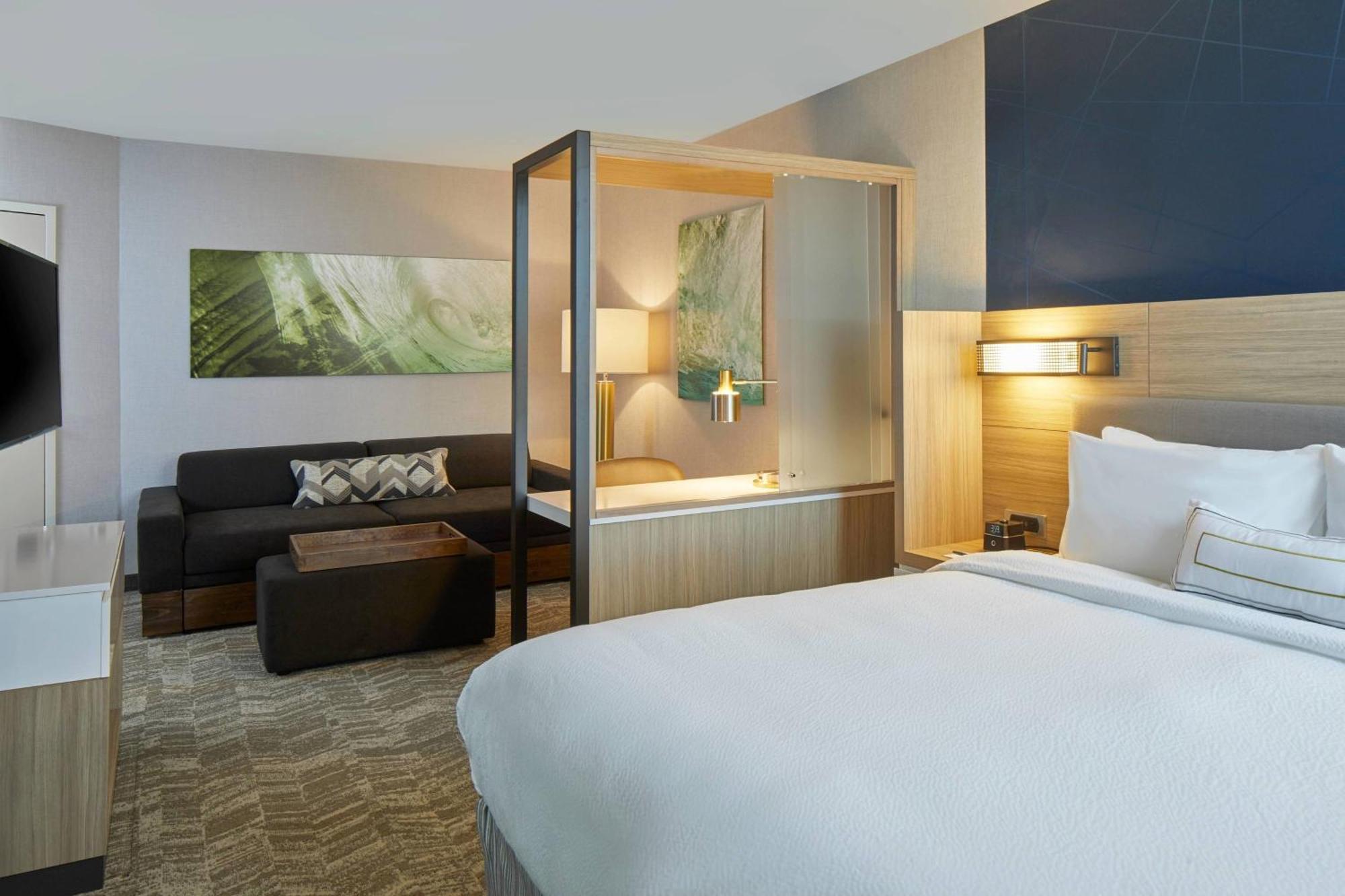 Hotel Springhill At Carowinds