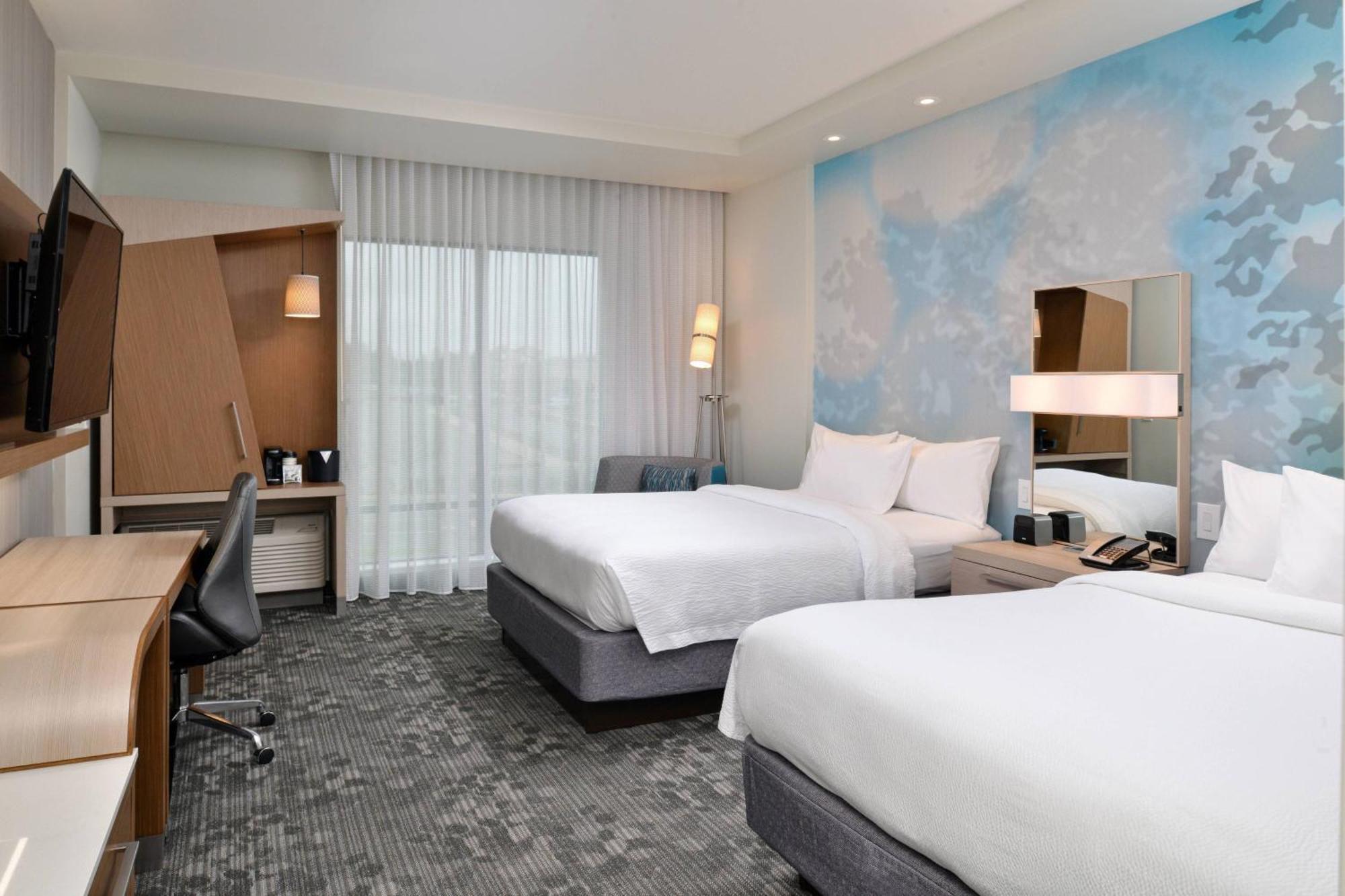 Courtyard Steele Creek Hotel 3*
