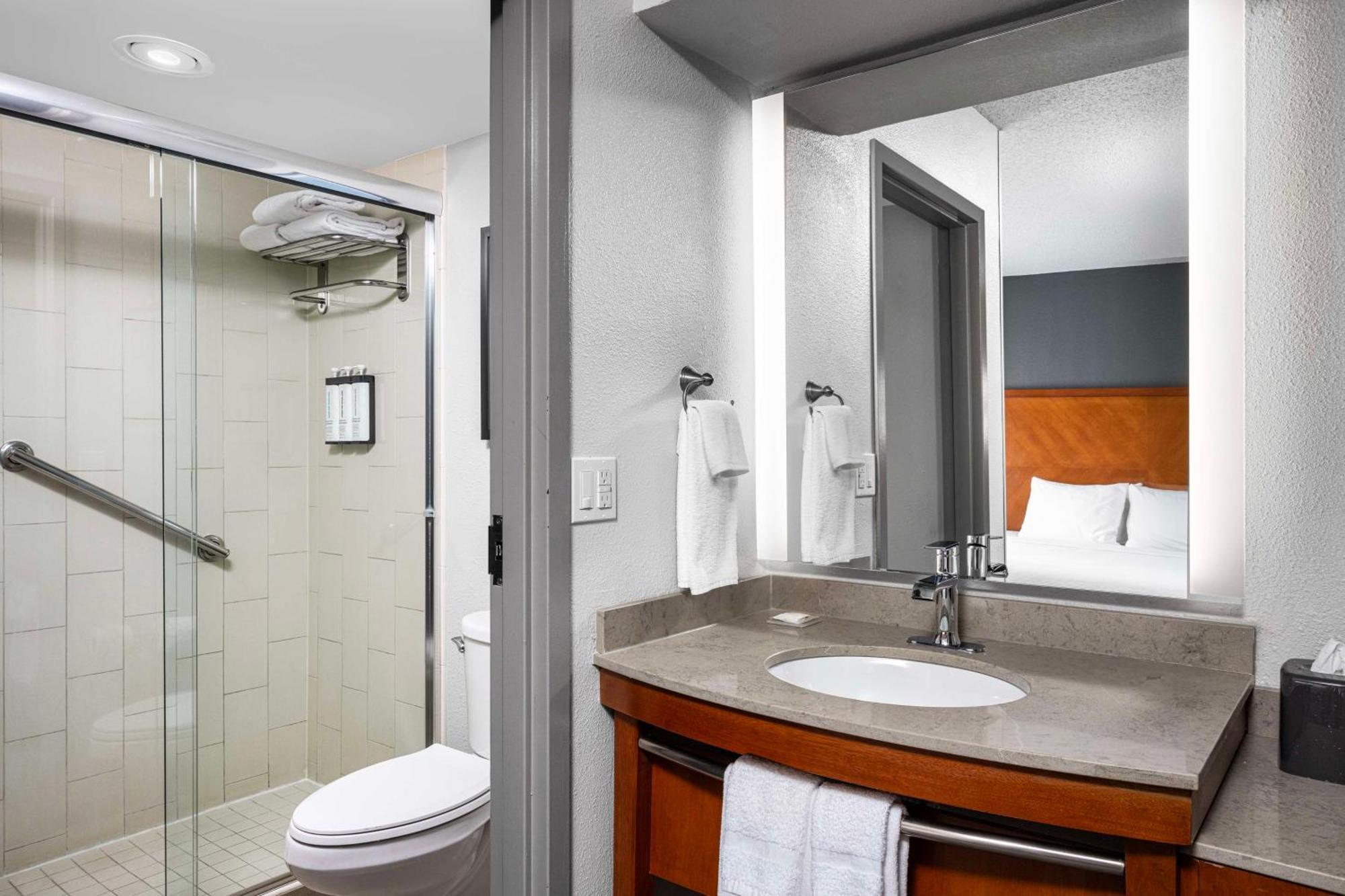 Hotel Hyatt Place Airport/lake Pointe