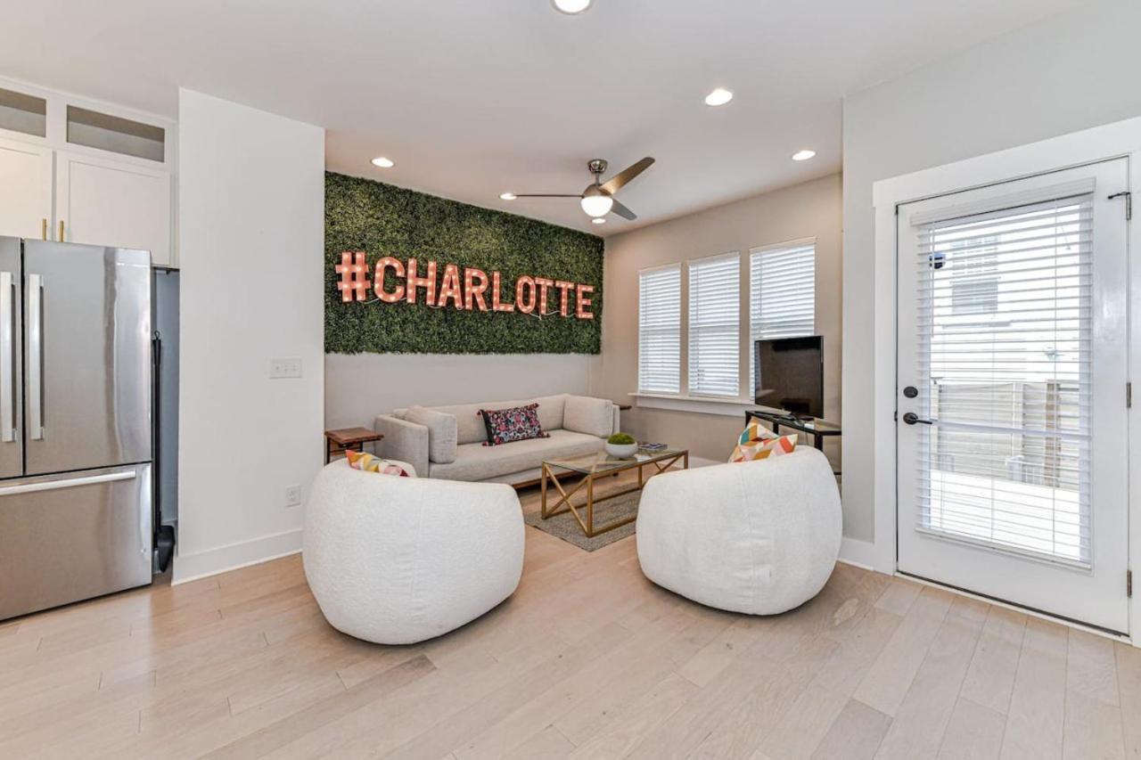 Holiday home On The Move In Plaza Midwood *