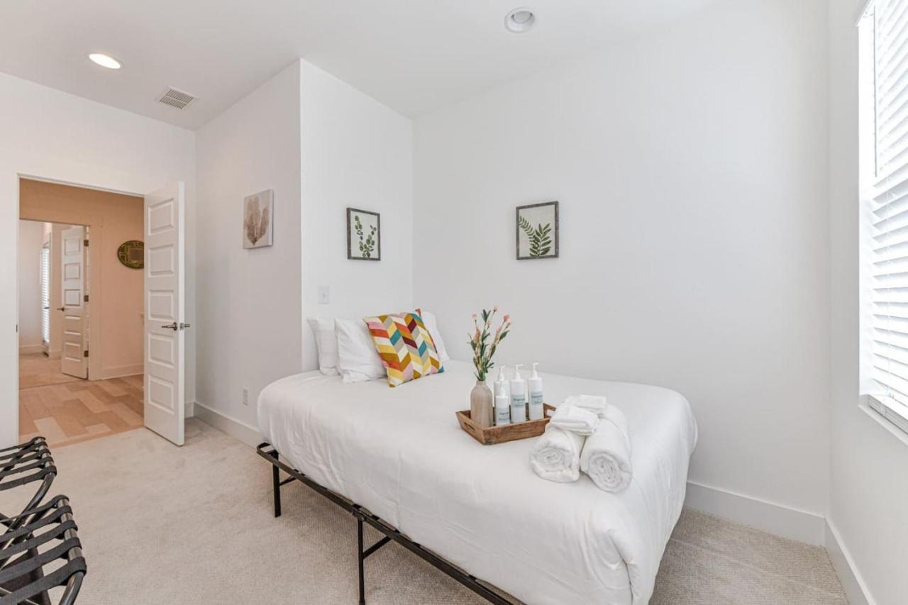 On The Move In Plaza Midwood * Charlotte