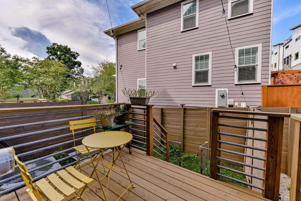 On The Move In Plaza Midwood Holiday home