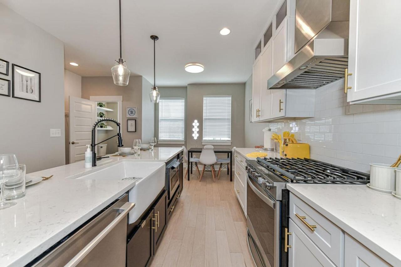 Holiday home On The Move In Plaza Midwood *