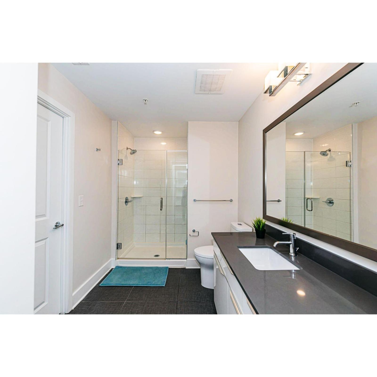 Apartment 2br Uptown Furnished Apts
