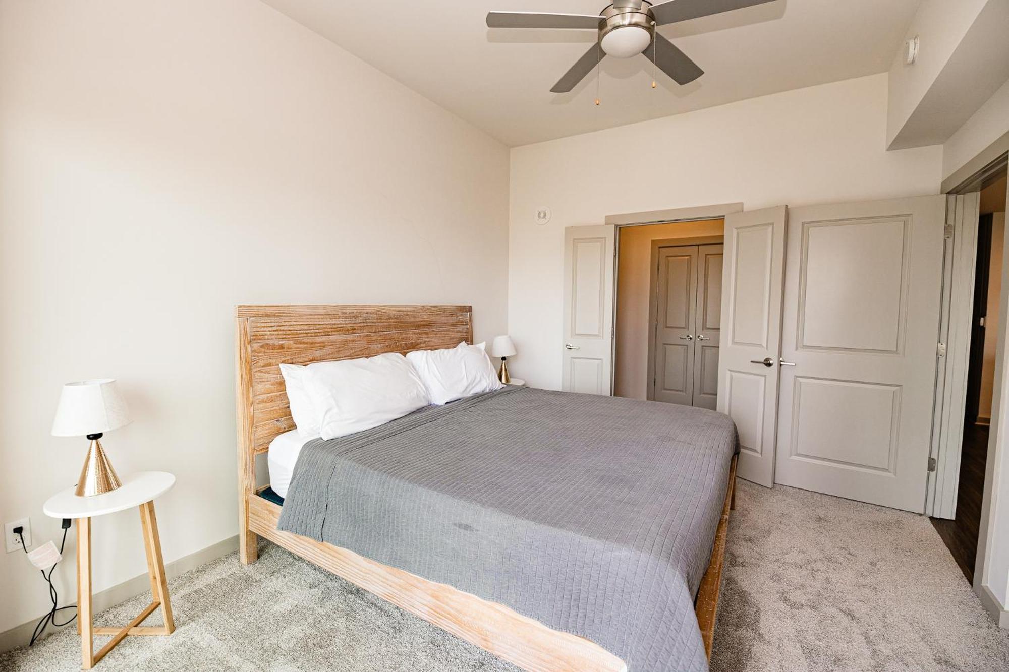 Apartment Uptown Furnished Near Boa Stadium Apts *