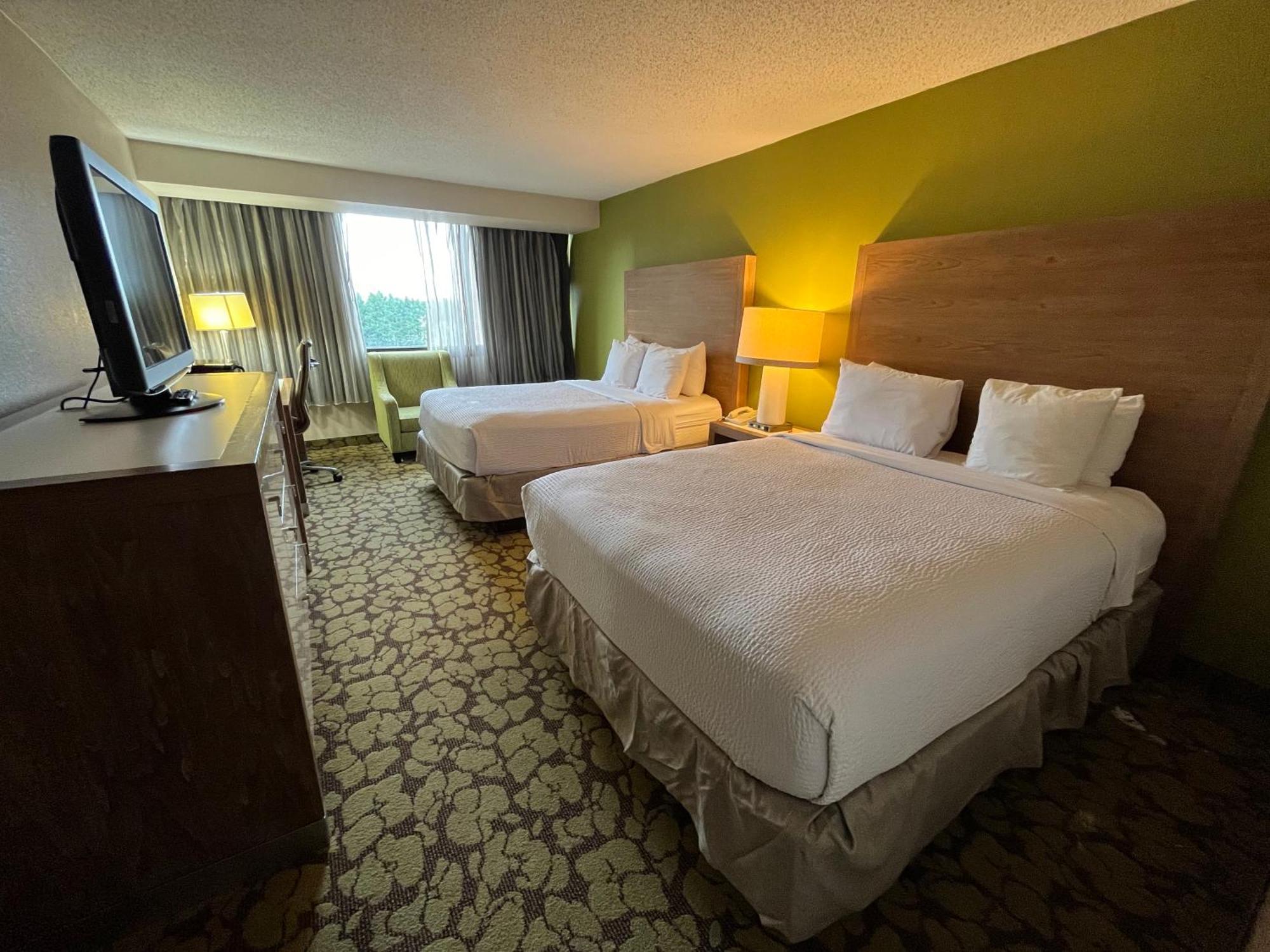 Ramada Plaza By Wyndham South End Airport