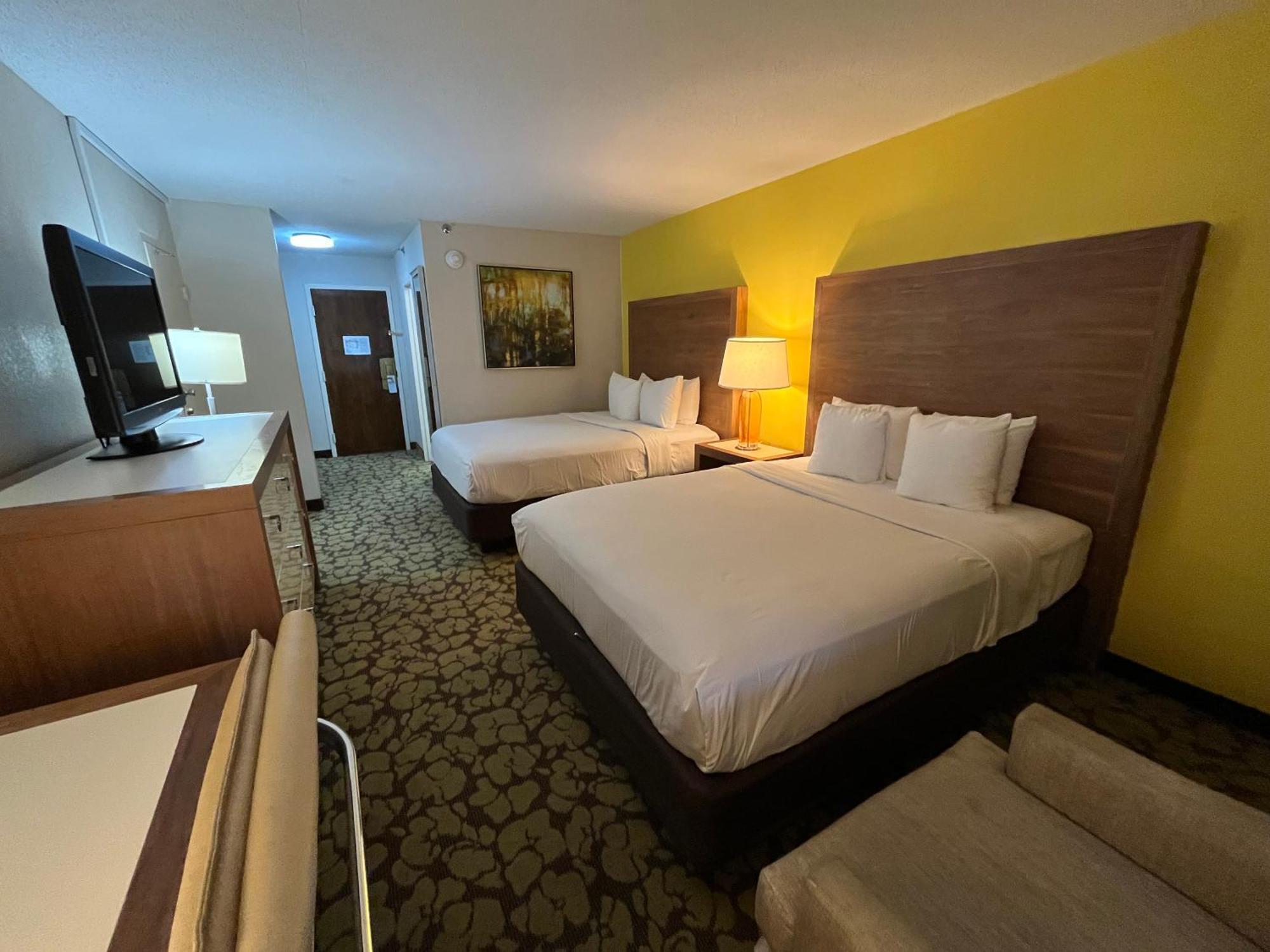 Hotel Ramada Plaza By Wyndham South End Airport