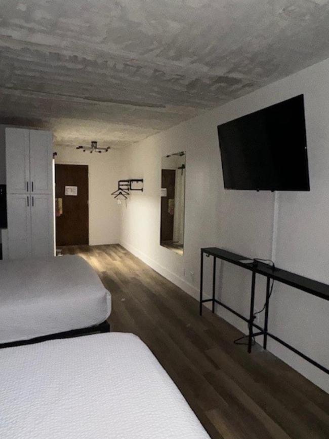 Ramada Plaza By Wyndham South End Airport Hotel 3*