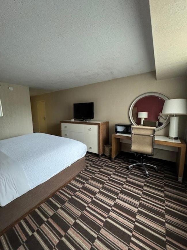 Ramada Plaza By Wyndham South End Airport 3* Charlotte