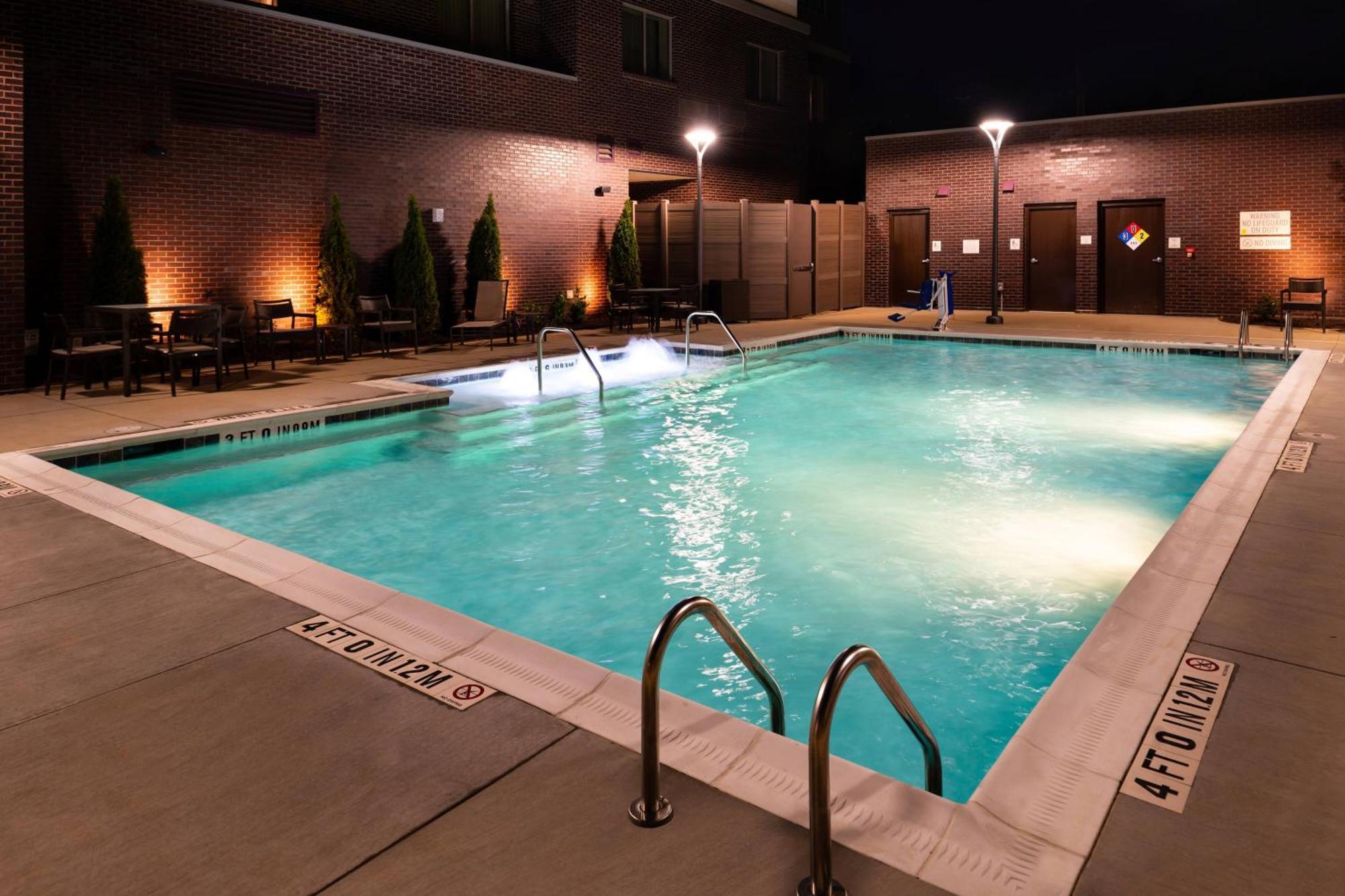 Hotel Courtyard By Marriott Northlake