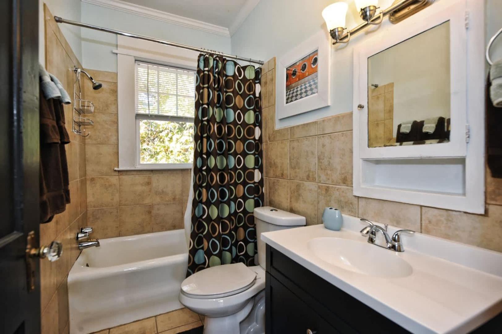 Chic 1 Bedroom Units Near Dilworth Holiday home Charlotte