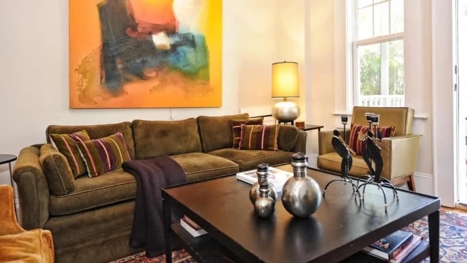 Chic 1 Bedroom Units Near Dilworth Holiday home *