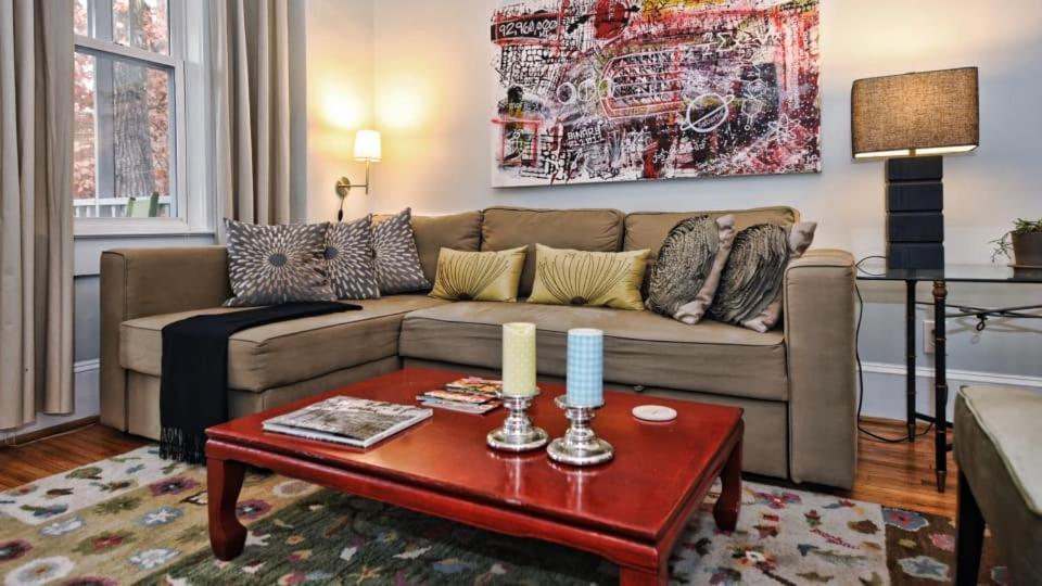 Chic 1 Bedroom Units Near Dilworth Holiday home