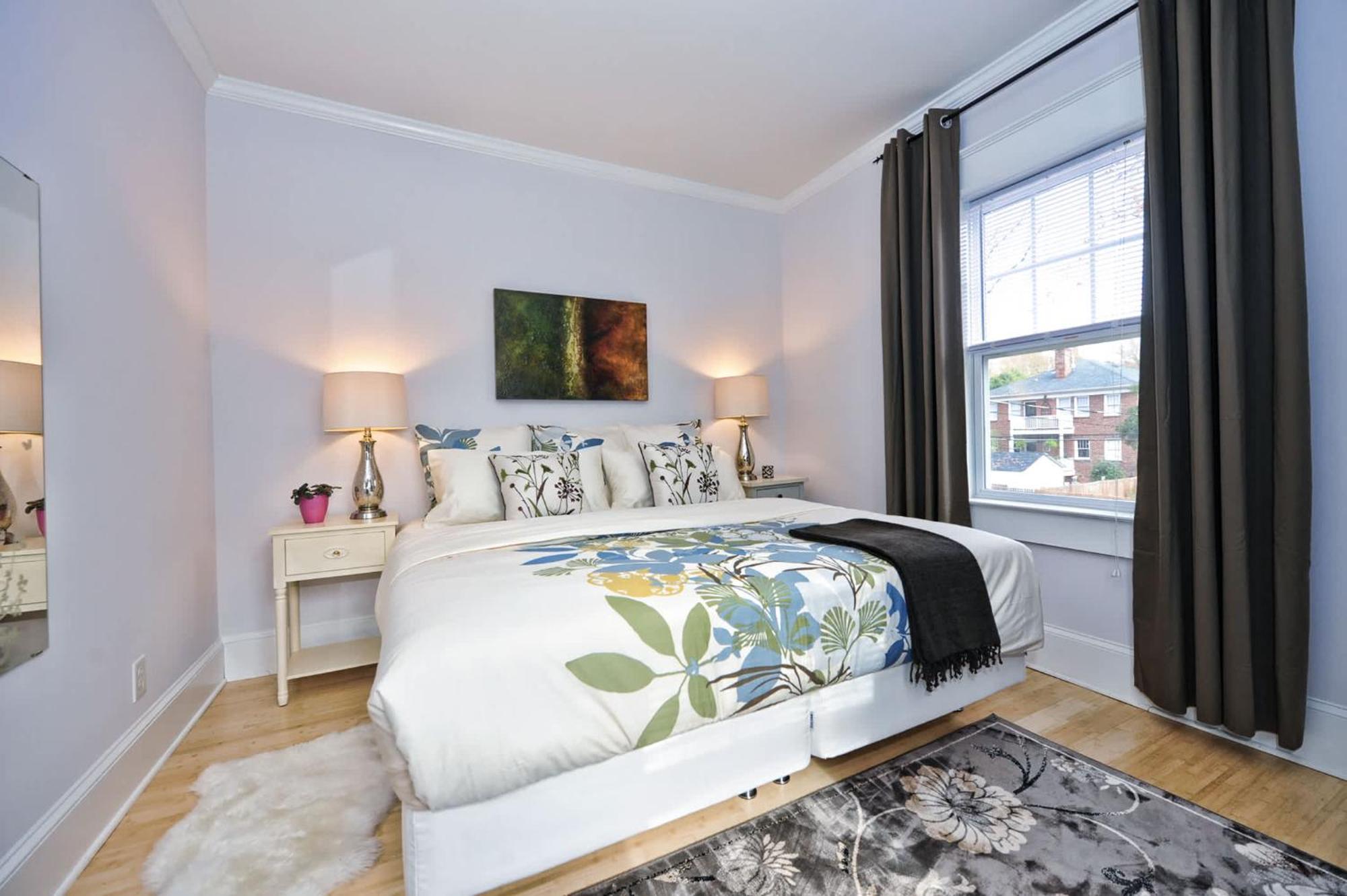 Chic 1 Bedroom Units Near Dilworth Holiday home Charlotte