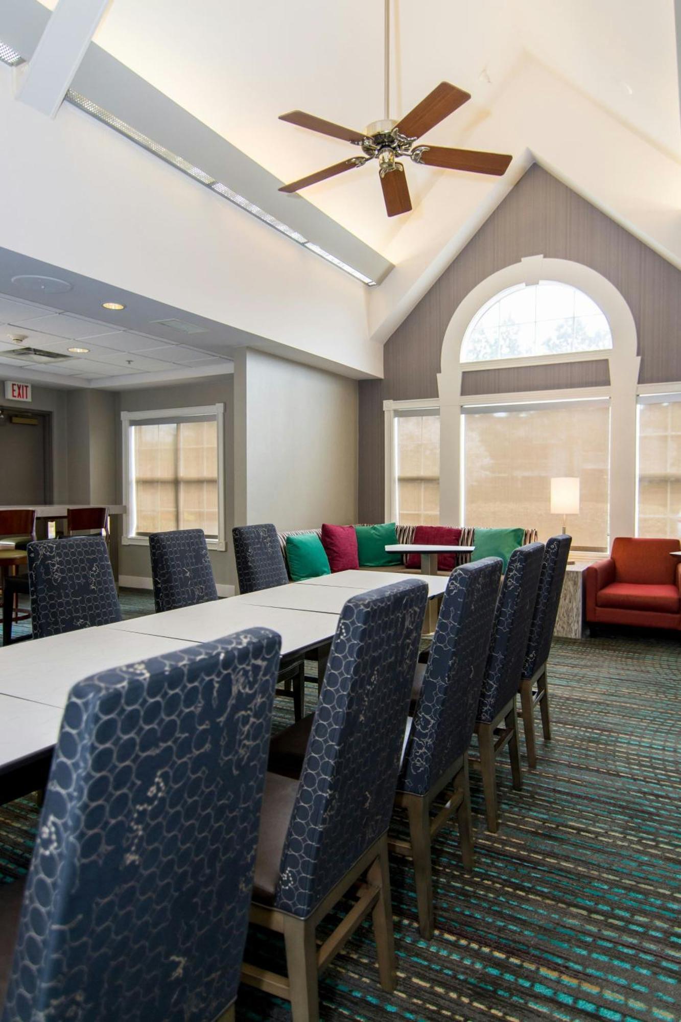 By Marriott Piper Glen Hotel 3*