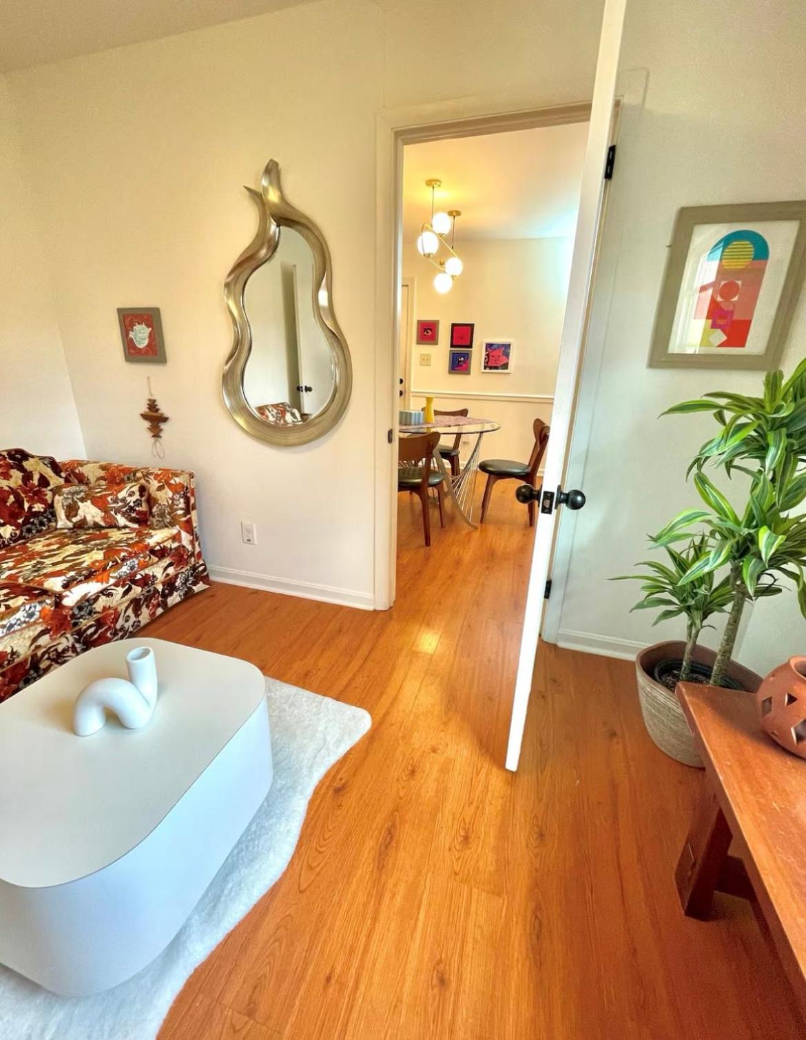 Holiday home Trendy Bohemian Bungalow, Close To Uptown, Plaza & Noda Charlotte