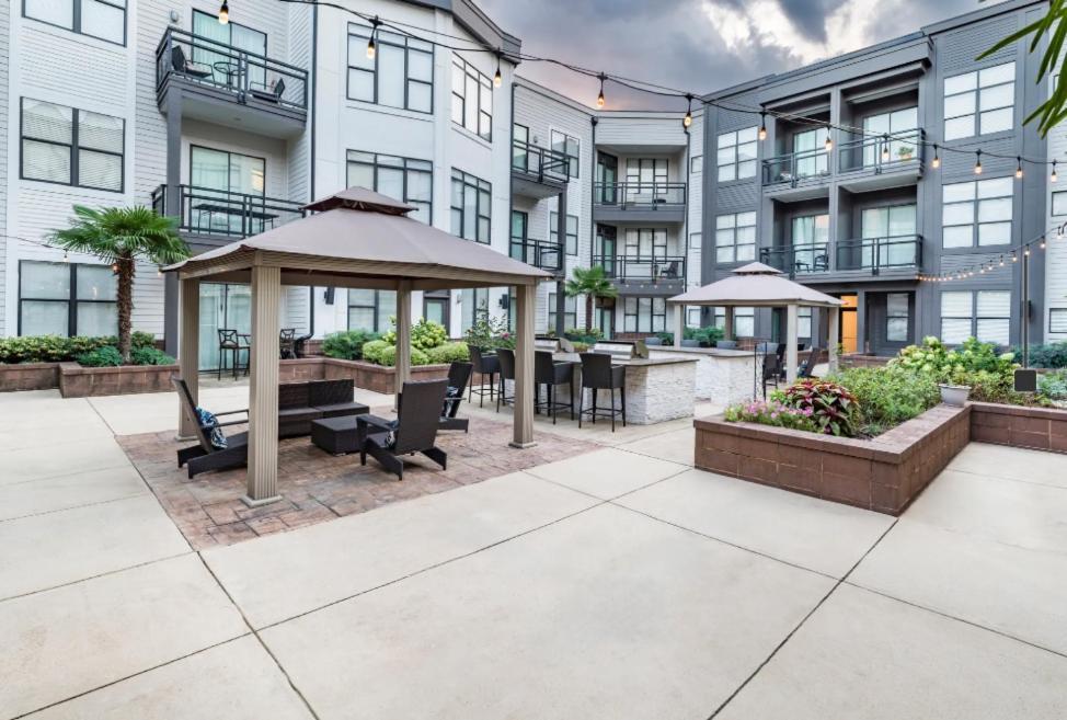1 Bedroom Townhouse Studio In Uptown * Charlotte