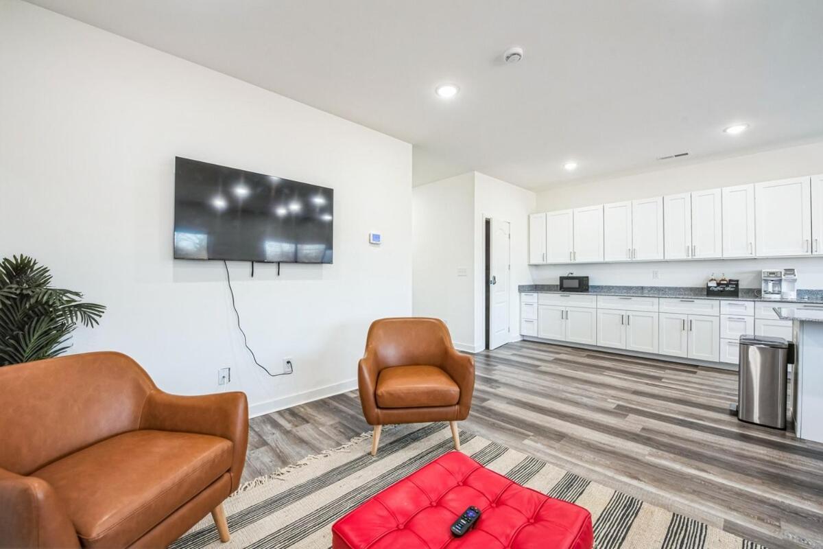 Holiday home Pet Friendly 3br House In Charlotte
