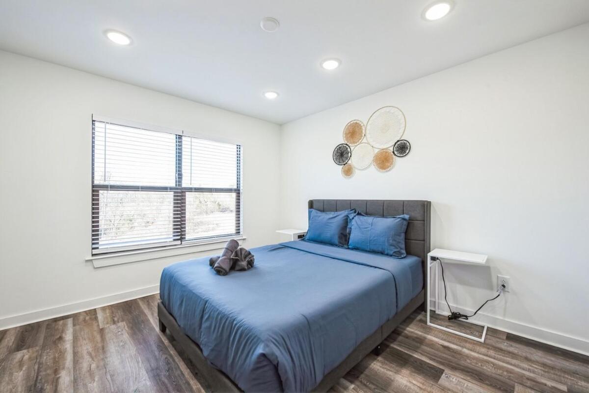 Pet Friendly 3br House In *