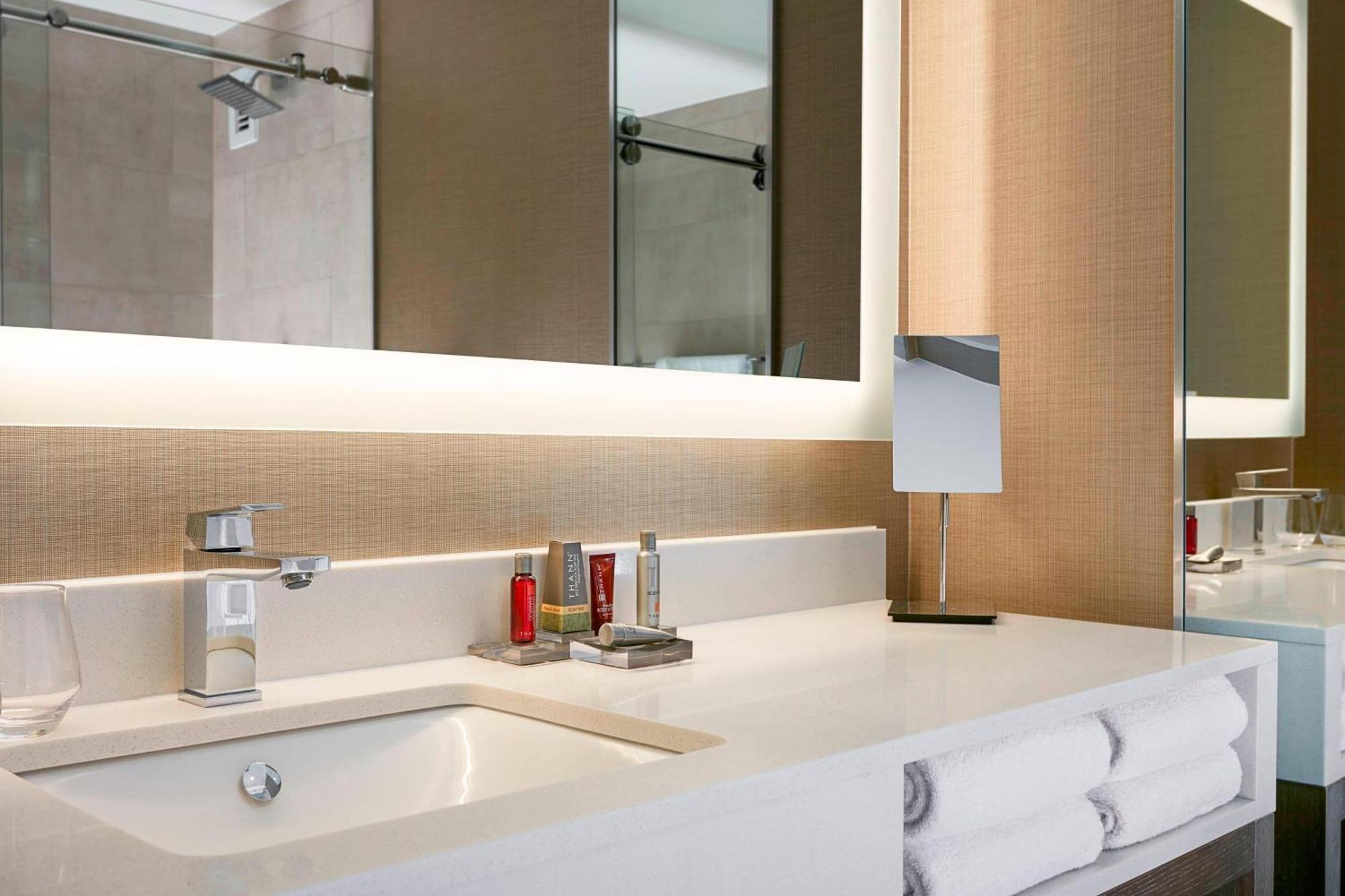 Marriott Center Hotel 4*