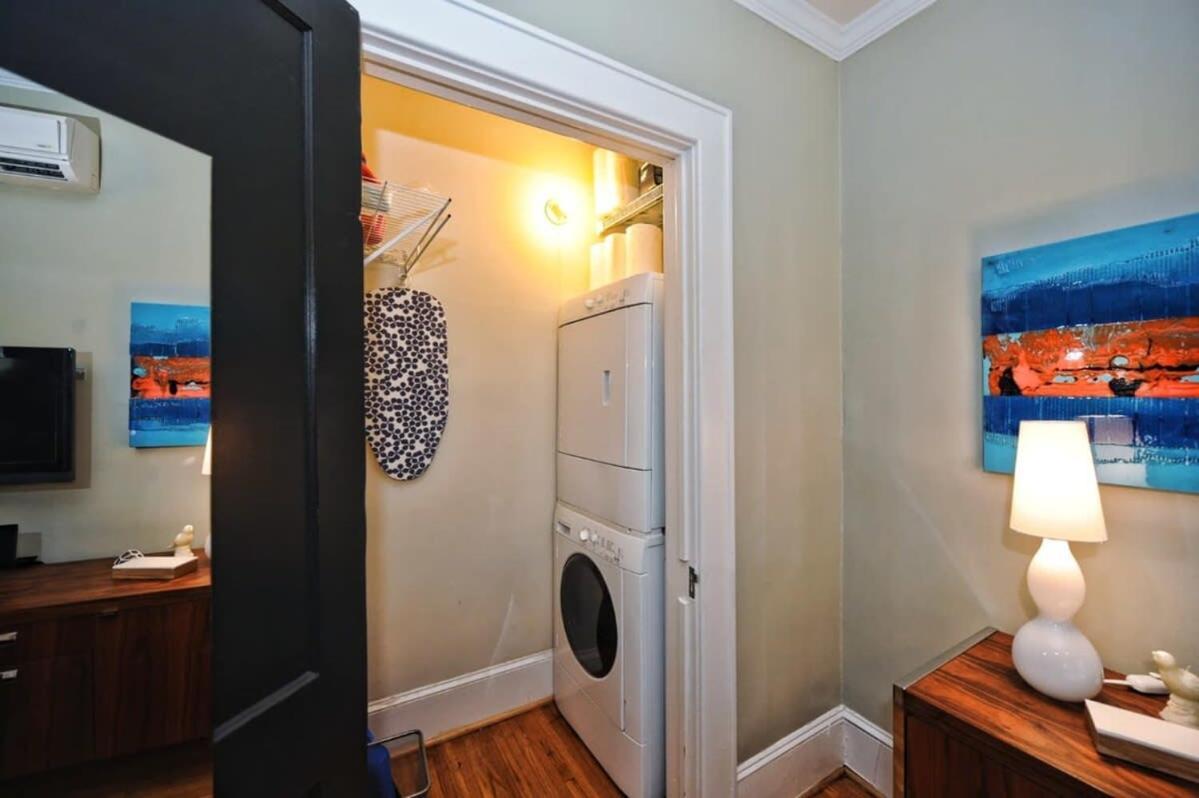 Vibrant And Cozy 2br Near Uptown With Balcony Charlotte