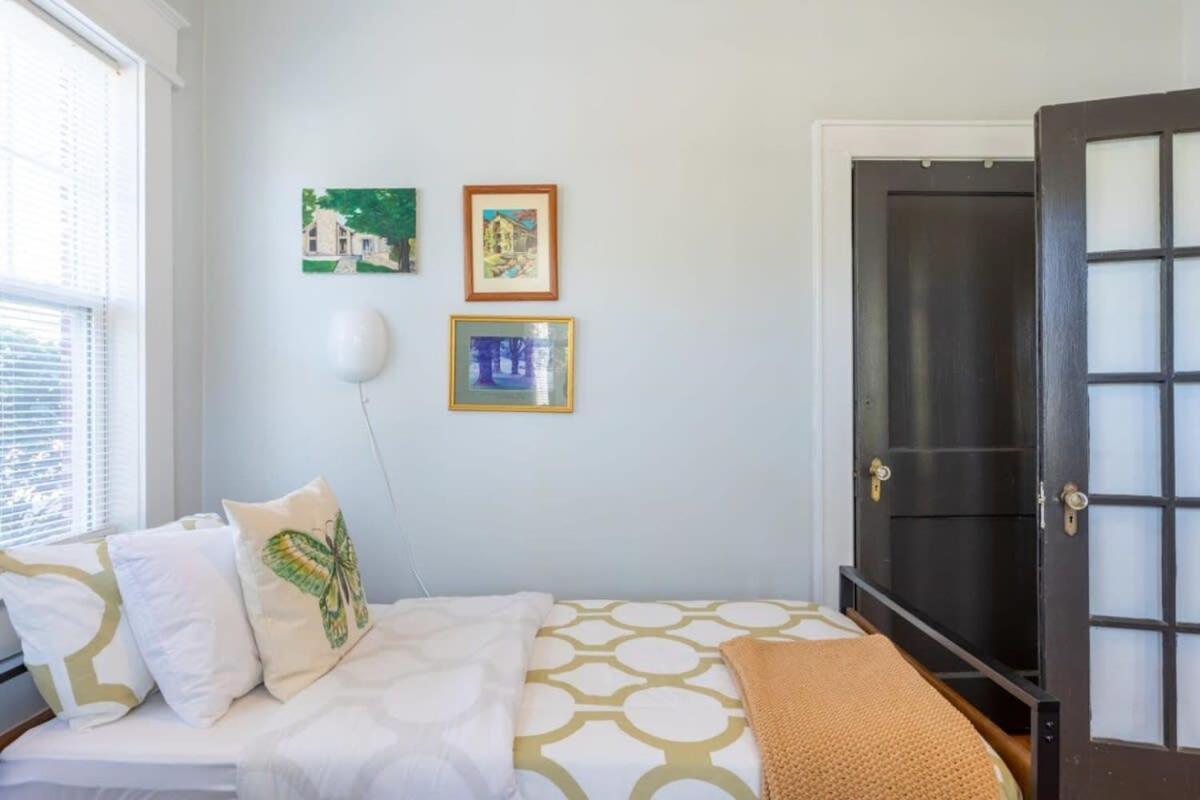 Lovely 2br Near Uptown * Charlotte