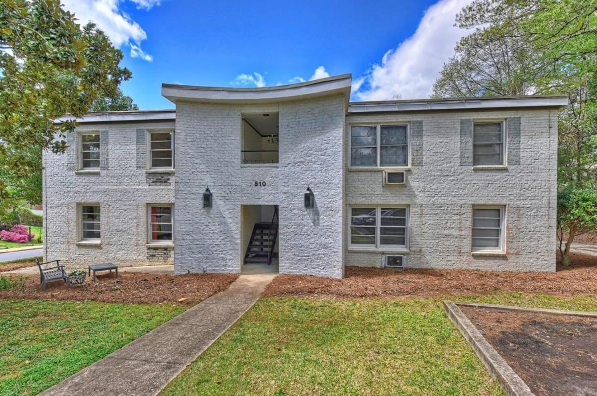 Spacious With Easy Access To Uptown Charlotte