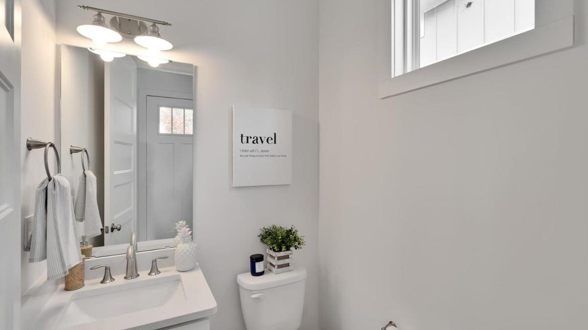 Stylish Two Story Close To South End And Uptown Holiday home Charlotte