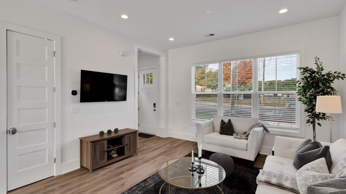 Stylish Two Story Close To South End And Uptown Charlotte