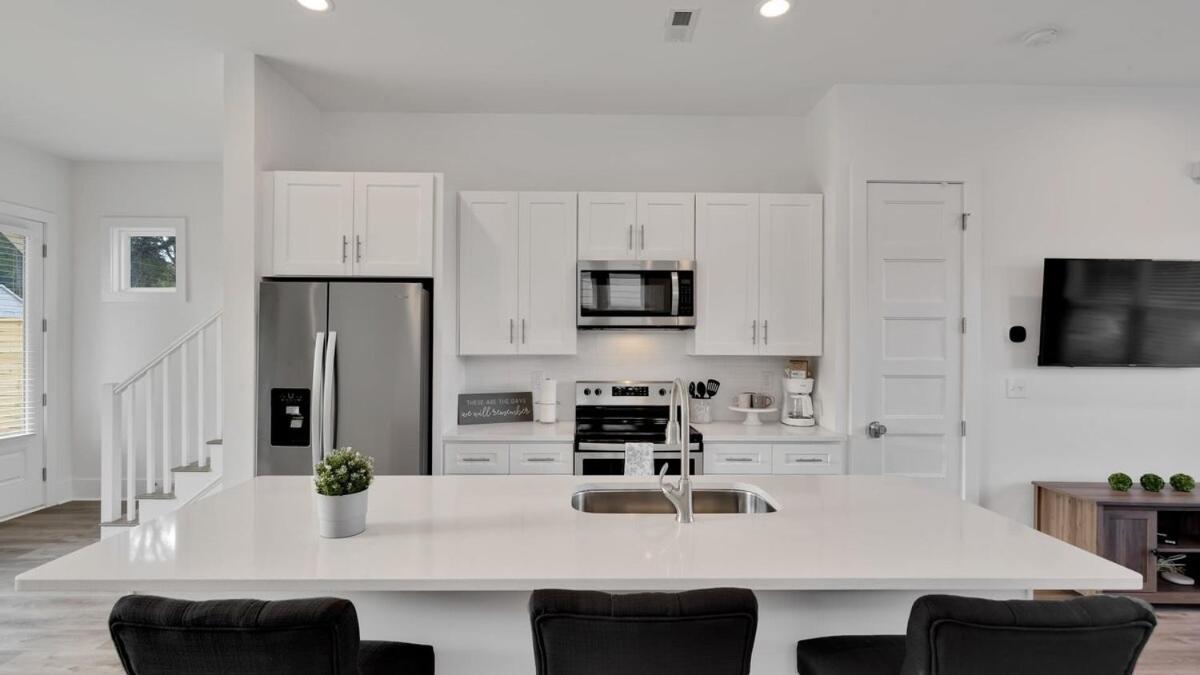 Stylish Two Story Close To South End And Uptown