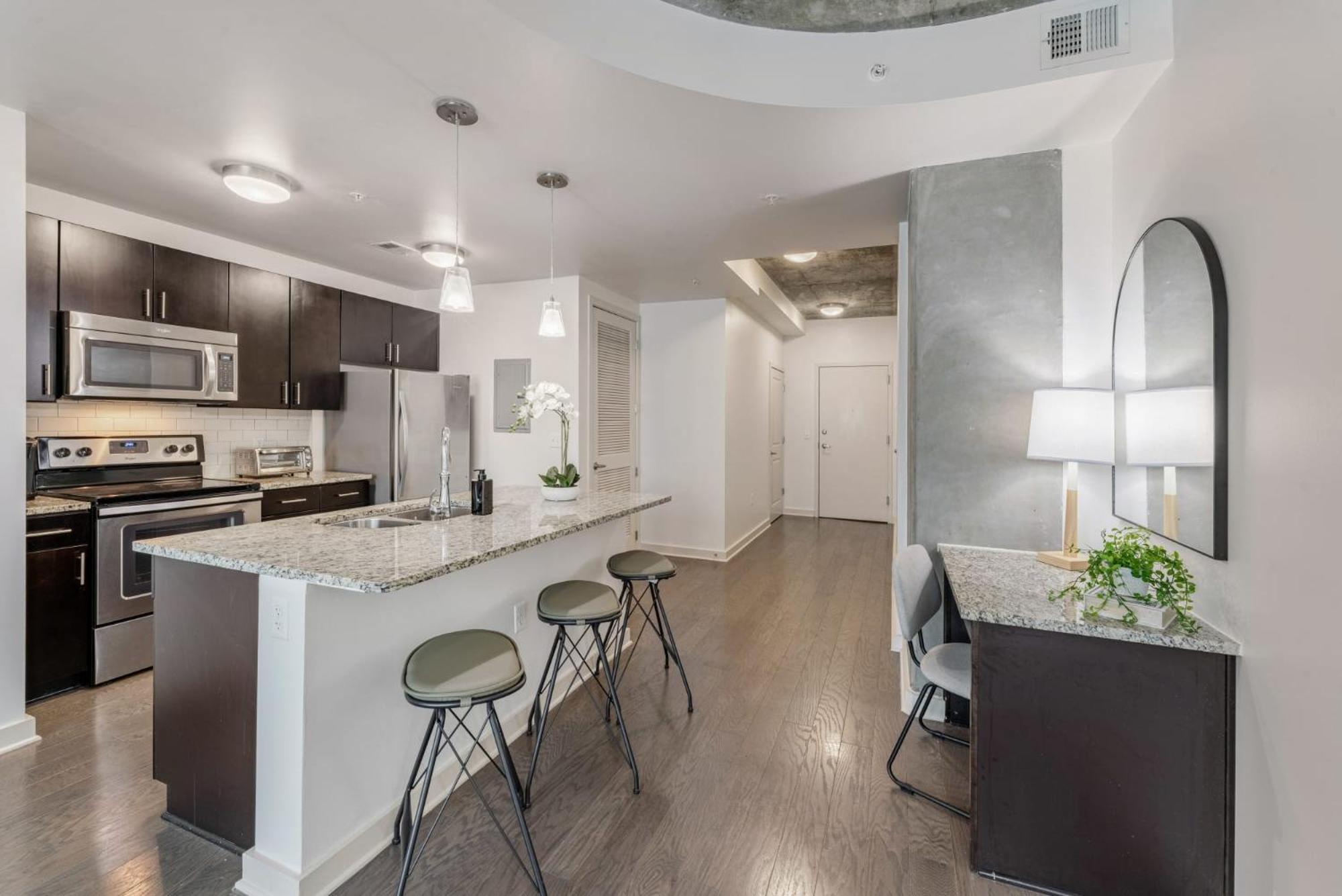 Luxurious Uptown In North Carolina Apartment Charlotte