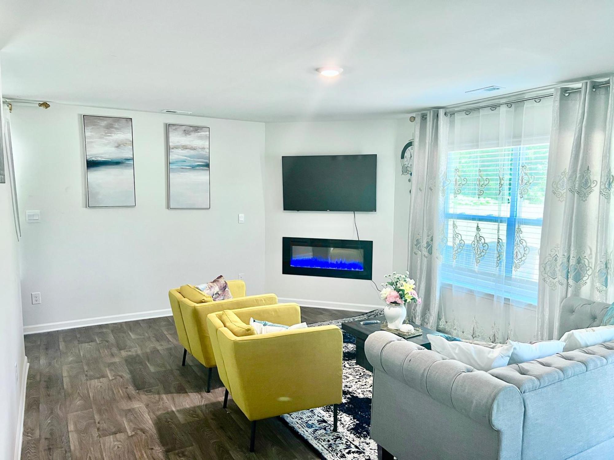 Spacious 4-bedroom House,6beds With Office Space Holiday home