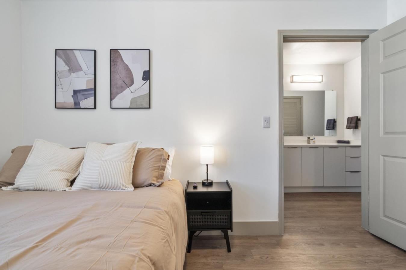 Apartment Queen Retreat - Parking, Views, Near Stadium *