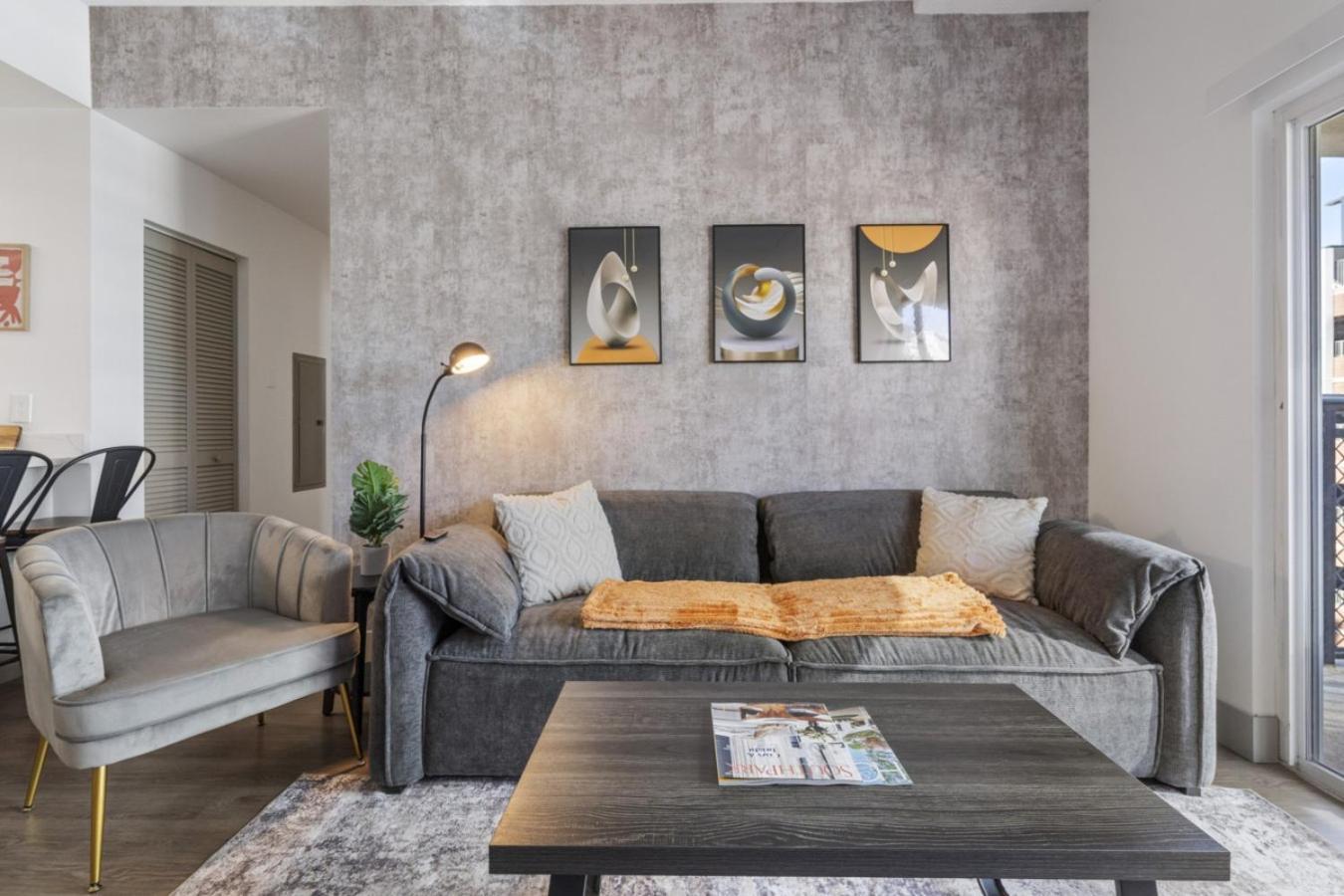 Queen Retreat - Parking, Views, Near Stadium Charlotte
