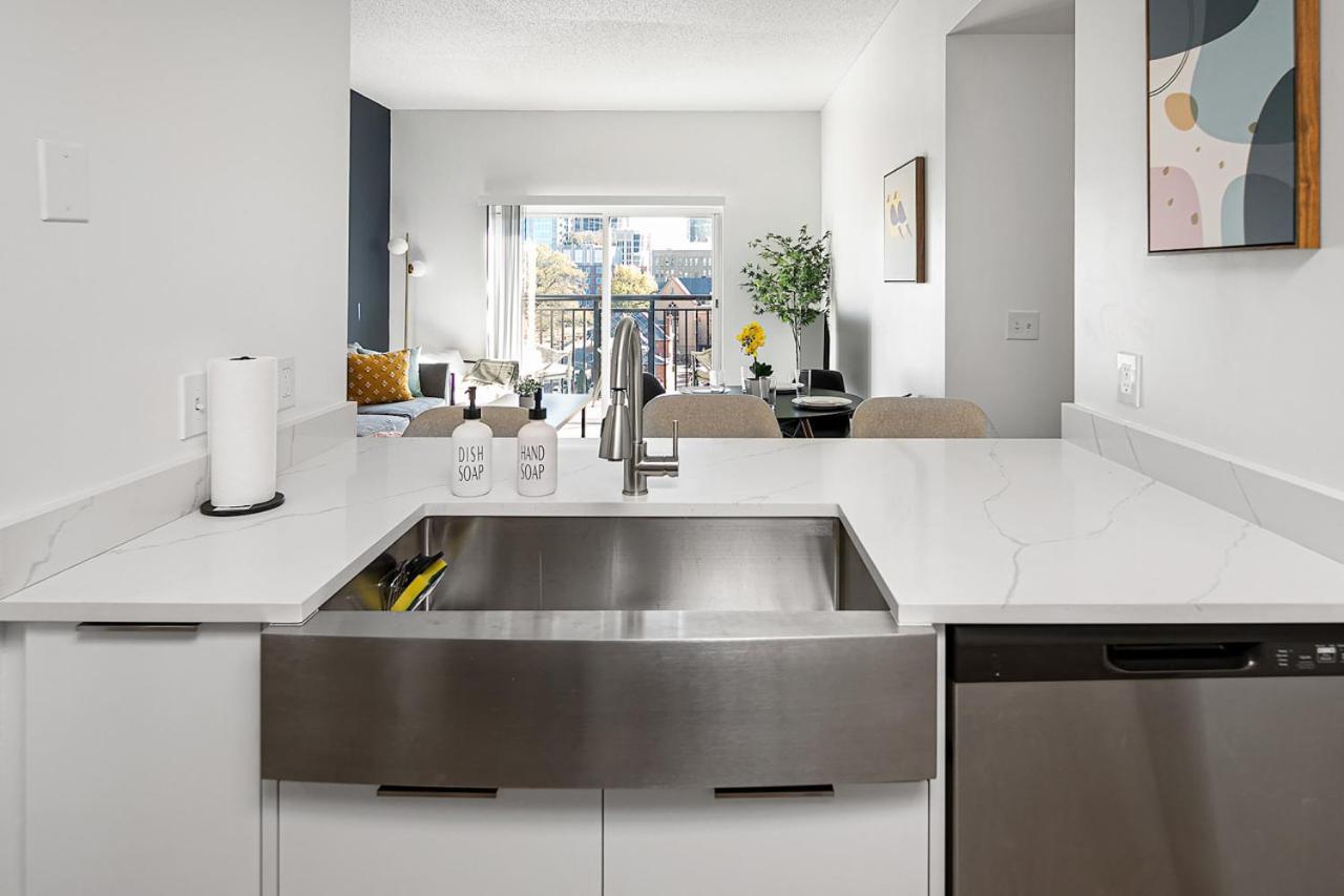 Carolina Blue - Stunning Views, Free Parking And Wifi Charlotte