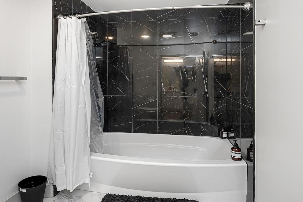 Carolina Blue - Stunning Views, Free Parking And Wifi Apartment Charlotte