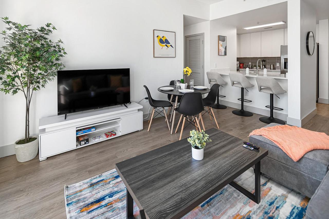 Carolina Blue - Stunning Views, Free Parking And Wifi Apartment *