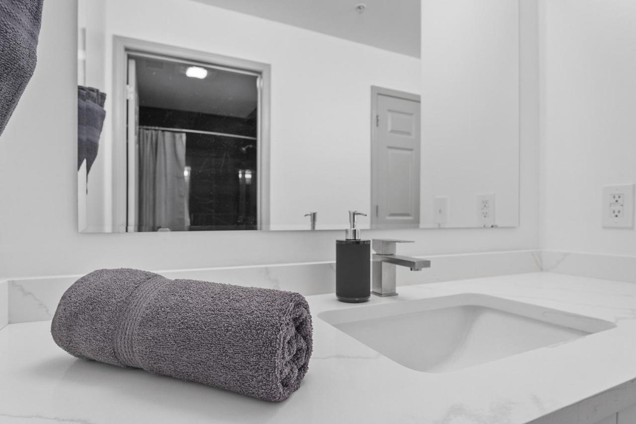 Apartment Midnight Marvel - Amazing Views, Free Parking