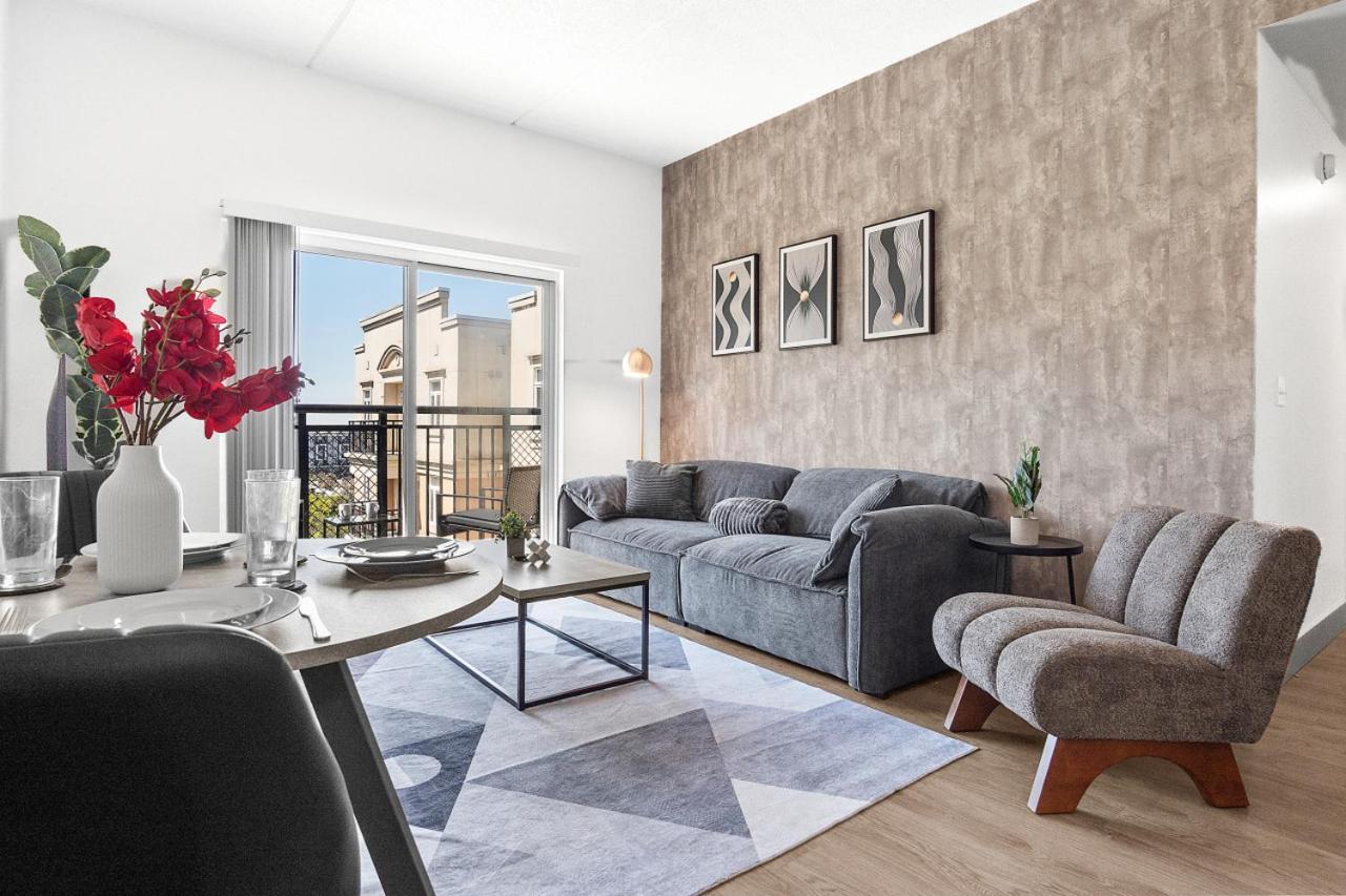 Apartment Midnight Marvel - Amazing Views, Free Parking *
