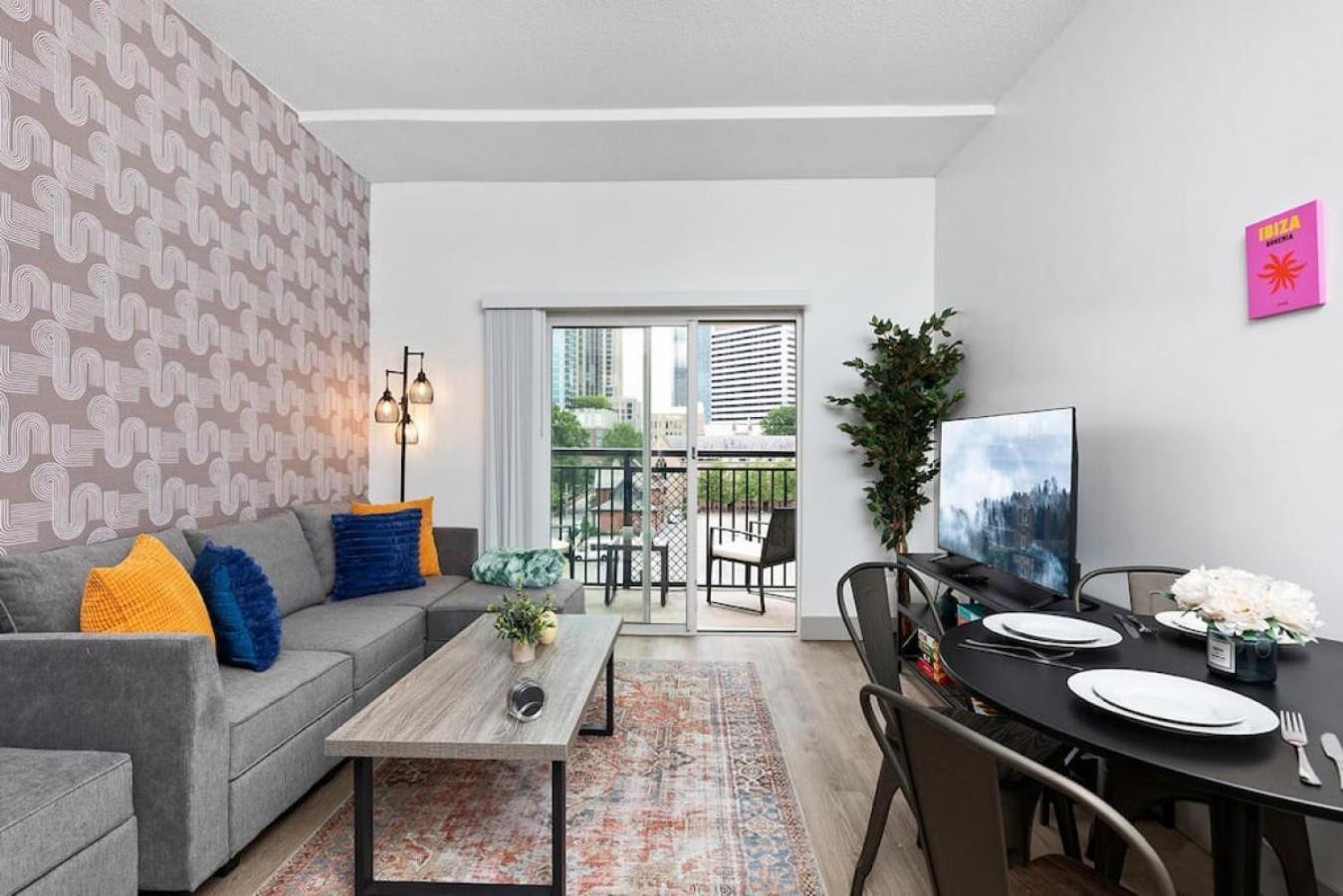 Apartment Stylish 4 Bed - 2 Mins To Stadium - Free Parking - Gym - Views