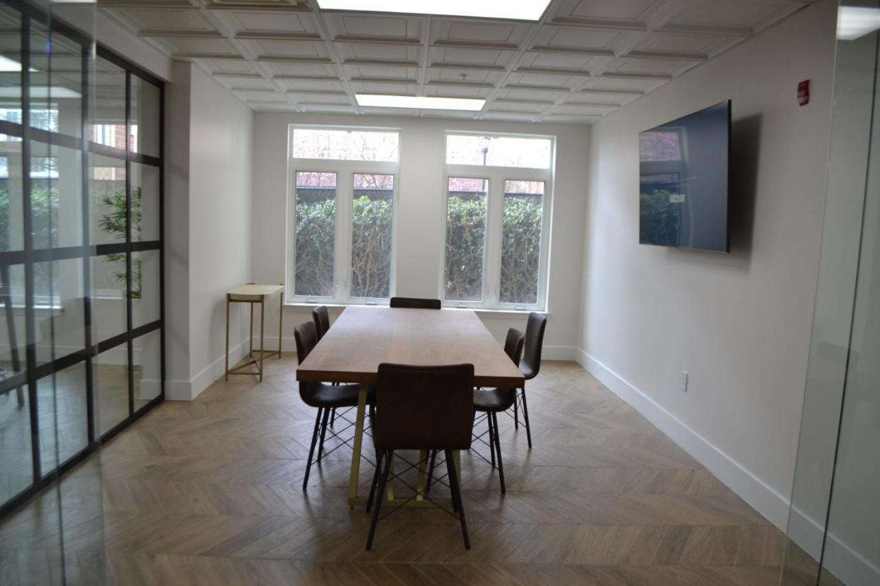 The Panther - Luxury 3br - Free Parking - Views - Stadium - Gym Apartment Charlotte