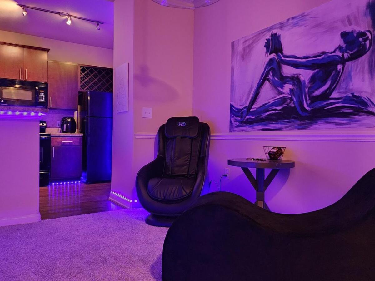 Apartment Two Couple Up - Adults Only! Instant Let's Play