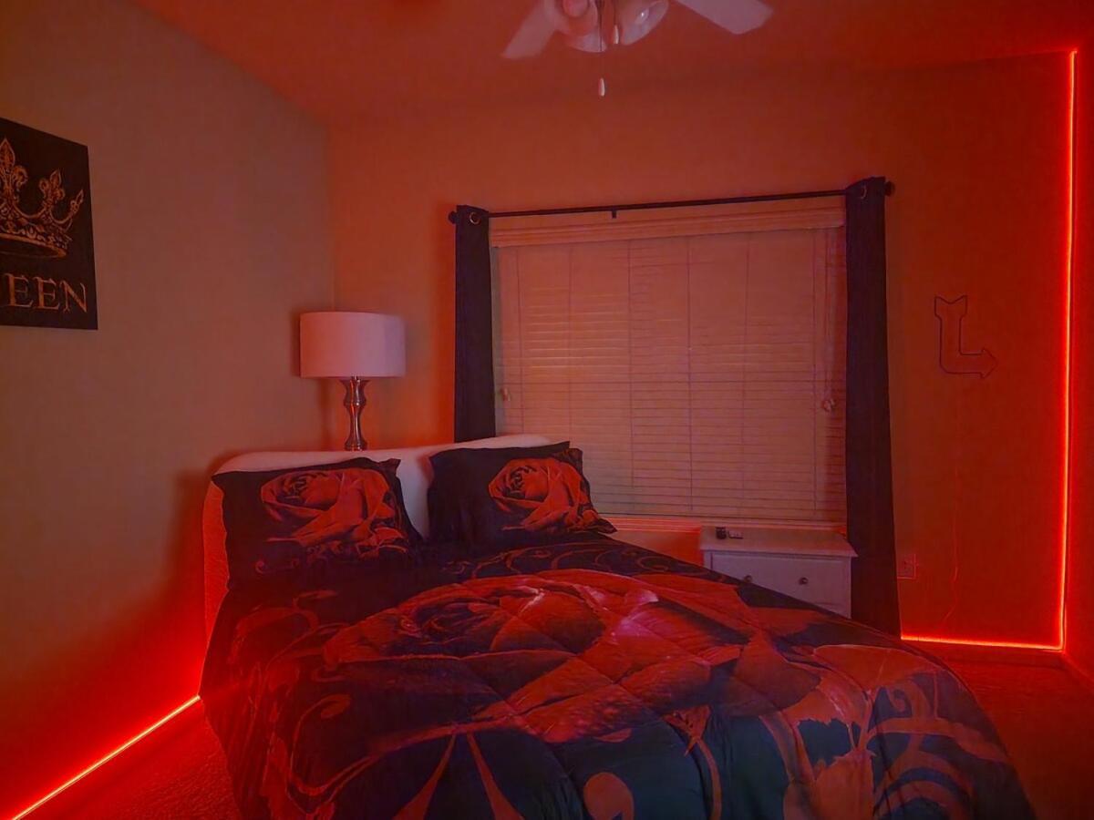 Apartment Two Couple Up - Adults Only! Instant Let's Play Charlotte